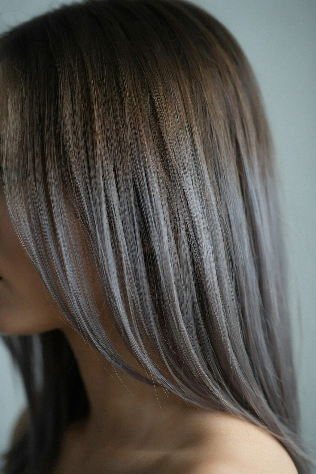 Grey growth softened with blended pieces through the demarcation area, the line reading as a gradient