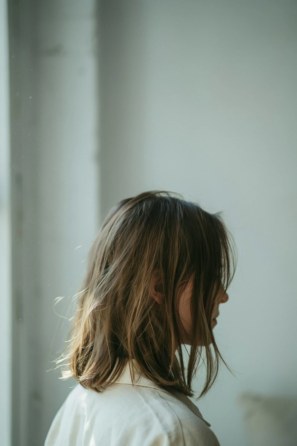 Woman with medium-length layered hair